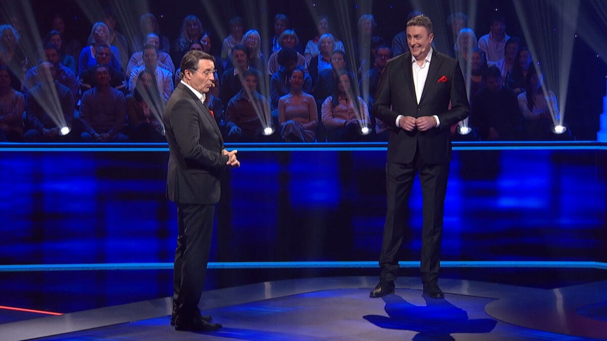 NIKO NIJE NI PRIMETIO Popularni voditelj ušetao u studio kviza umesto Memedovića