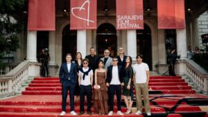Ekipa filma 3 nedelje posle na crvenom tepihu foto Sarajevo Film Festival c Obala Art Centar 1 e1787314732481